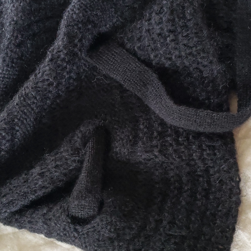 Rene Derby collection sweater - Picture 13 of 13